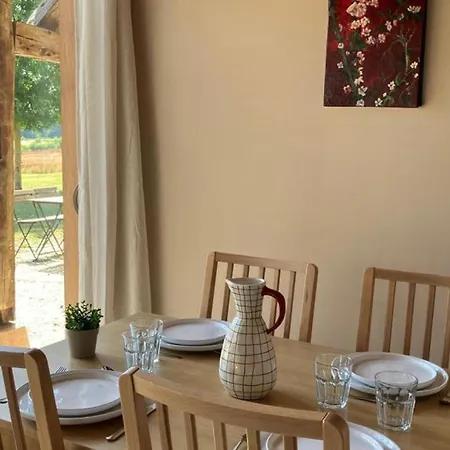 La Huzarde A Montbeugny Pour 4 Pers. Avec Animaux Admis Et Parking - Fr-1-489-599 * La Faye (Allier)